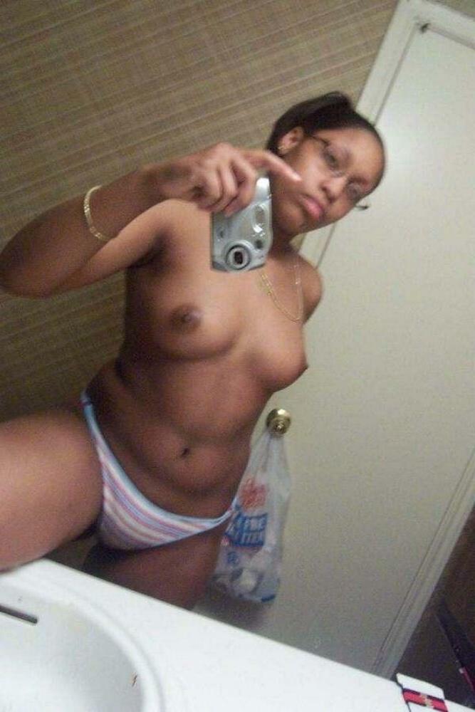 15P Teenie Blacks - Black teen gfs are posing and fucking gallery 24