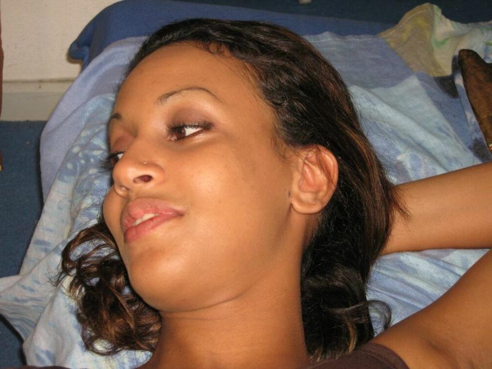 14P Black teen gfs posing and fucking