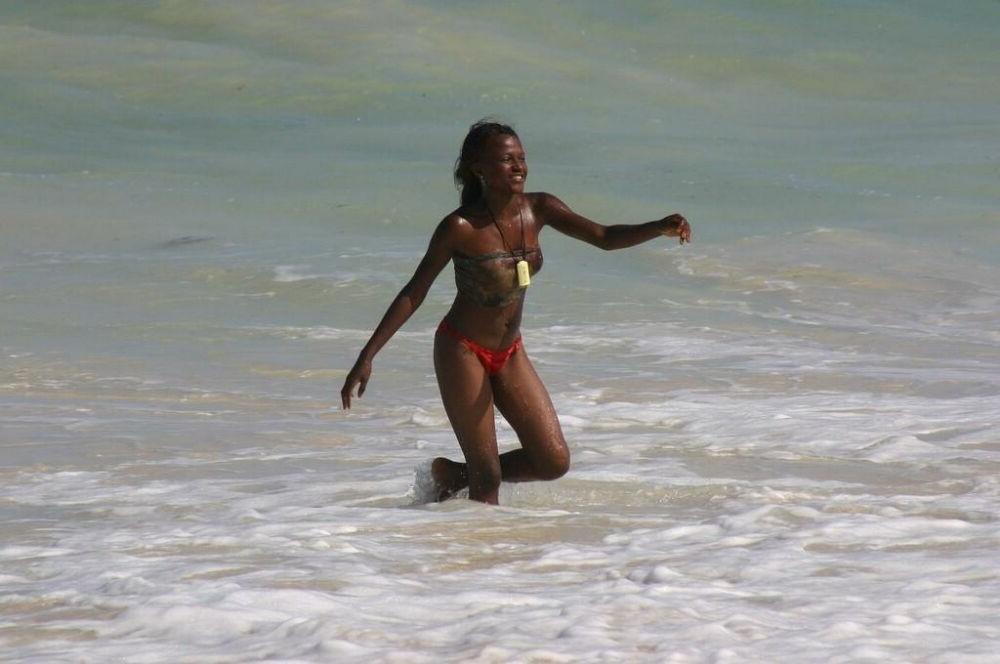 15P Black teen gfs posing and exposed pics page 7