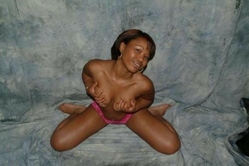 15P Black teen gfs posing and exposed pics page 11
