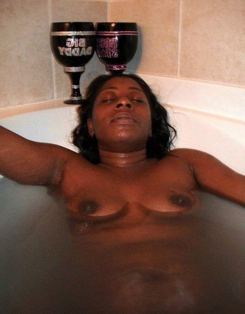 15P Black teen gfs posing and exposed pics page 11