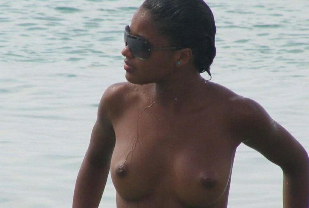 15P Black teen gfs posing and fucking 15