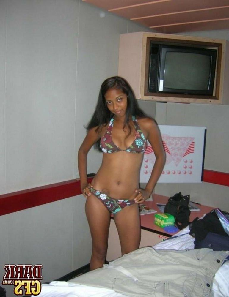 15P Dark teen gfs posing and fucking  16