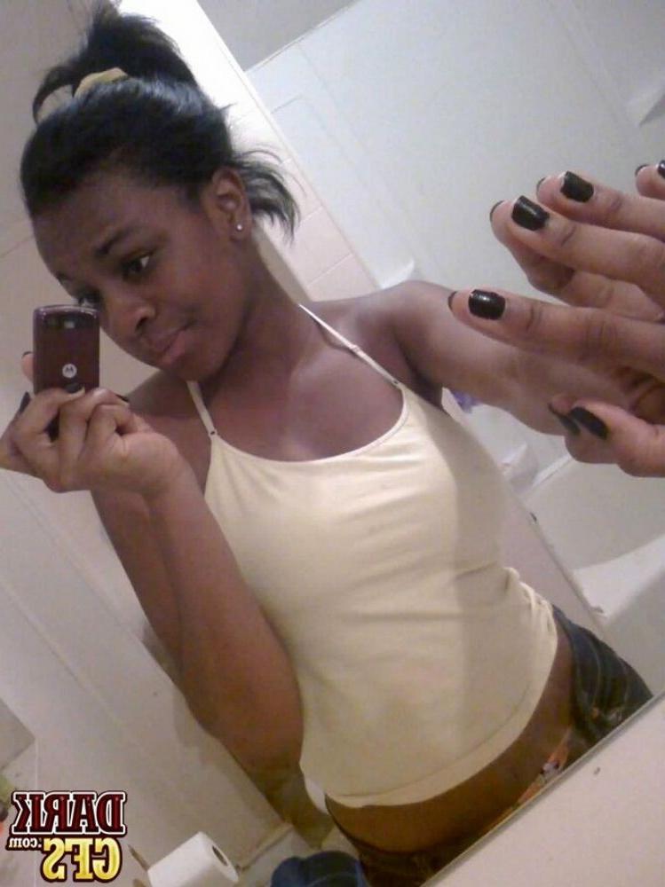 15P Dark teen gfs posing and fucking  17