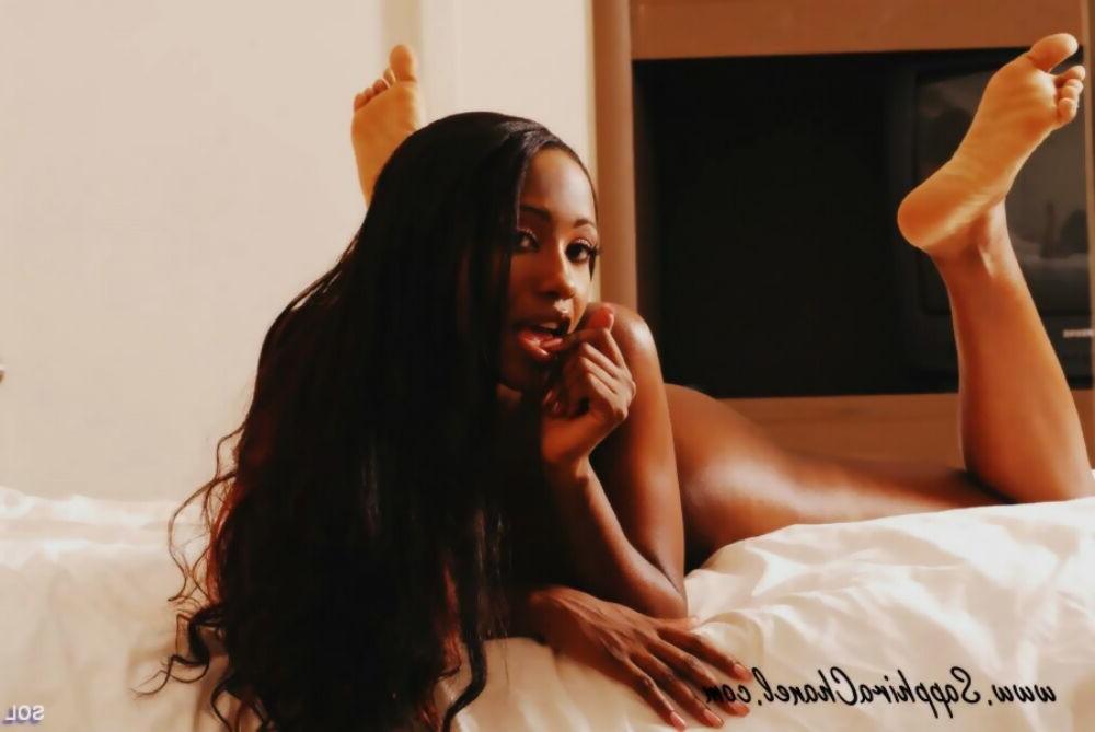15P Black Teen Submit - Black teen gfs are posing and fucking gallery 93