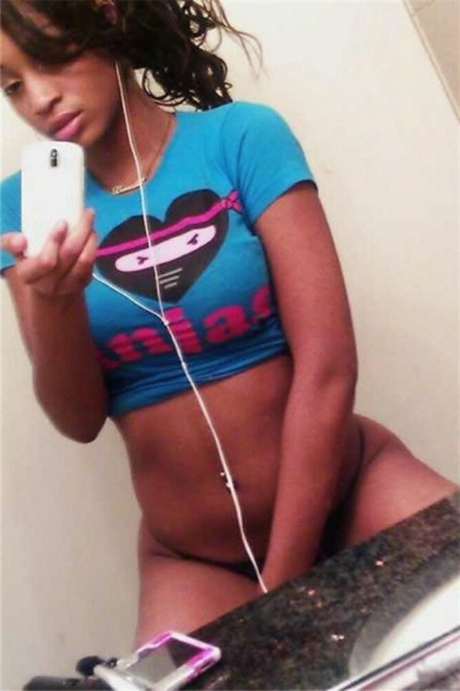 15P Black Teen Submit - Black teen gfs are posing and fucking gallery 79