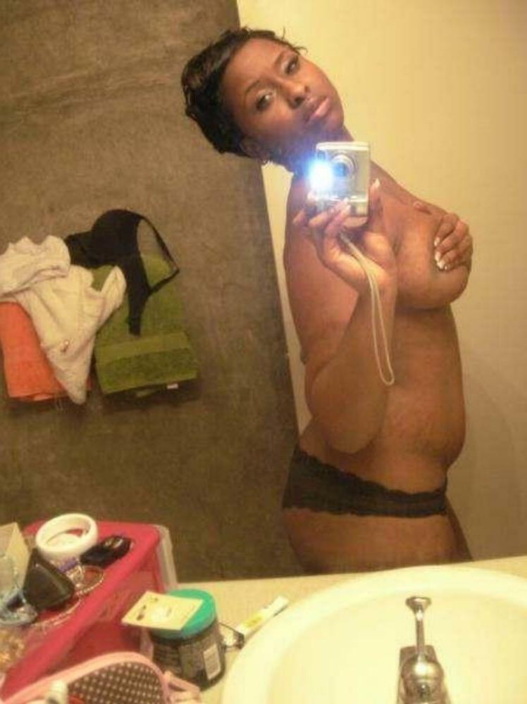 15P Teenie Blacks - Black teen gfs are posing and fucking gallery 22