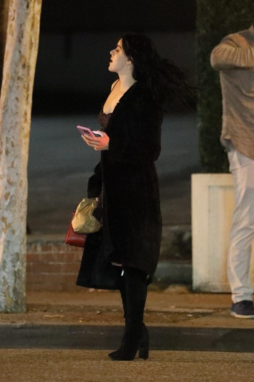 5P Ariel Winter Upskirt