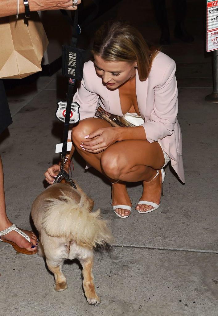 20P Joanna Krupa: Upskirt That Has Never Been