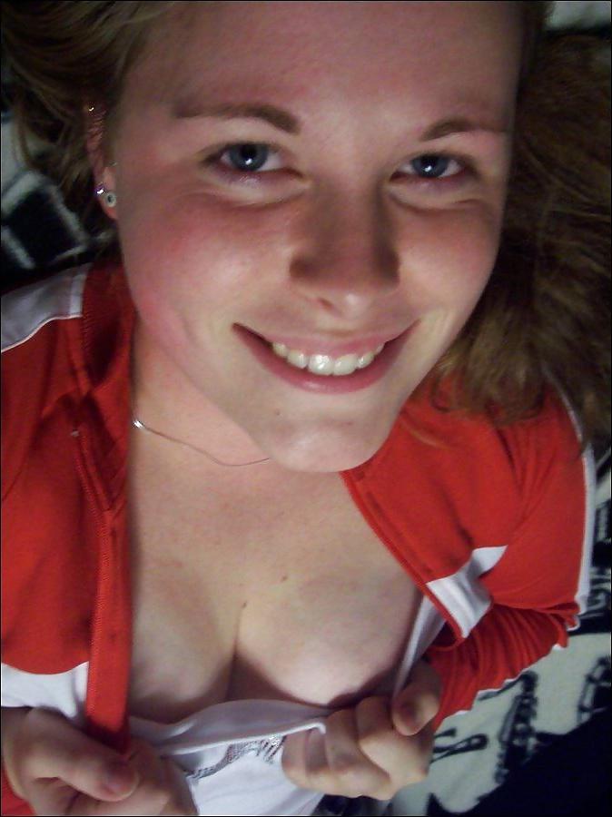 25P Chunky Teen From,SmutDates.com