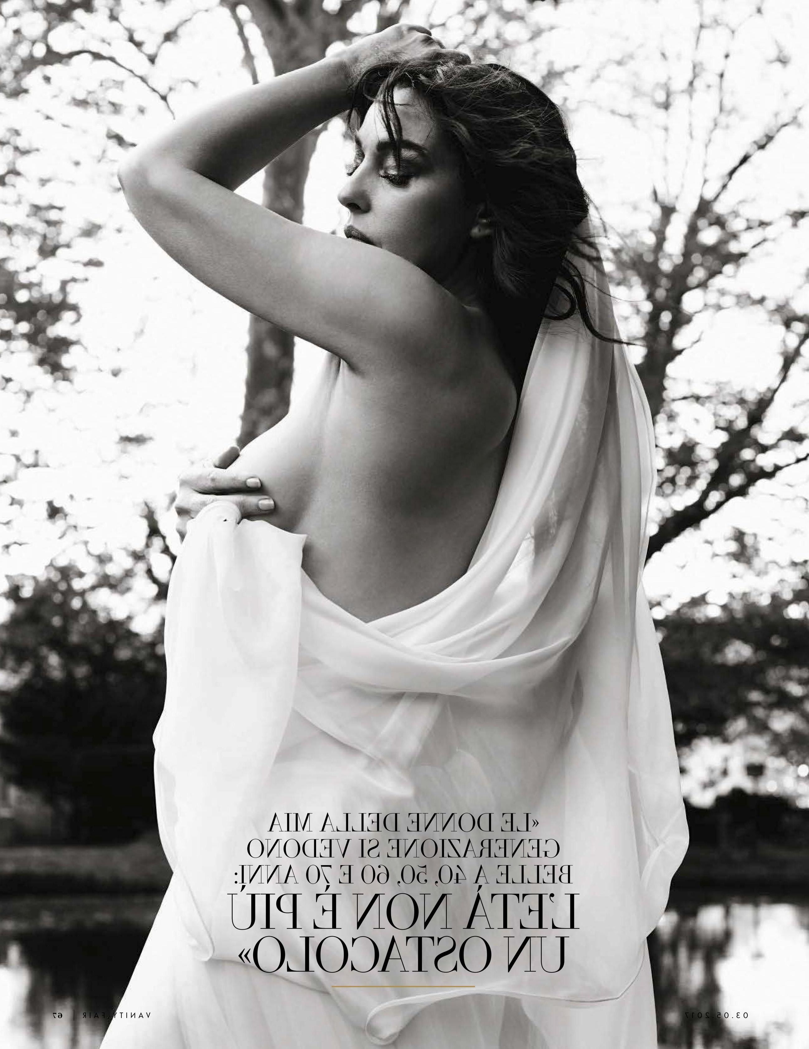 12P Monica Bellucci Shows Her Nipples And Looks MILFy