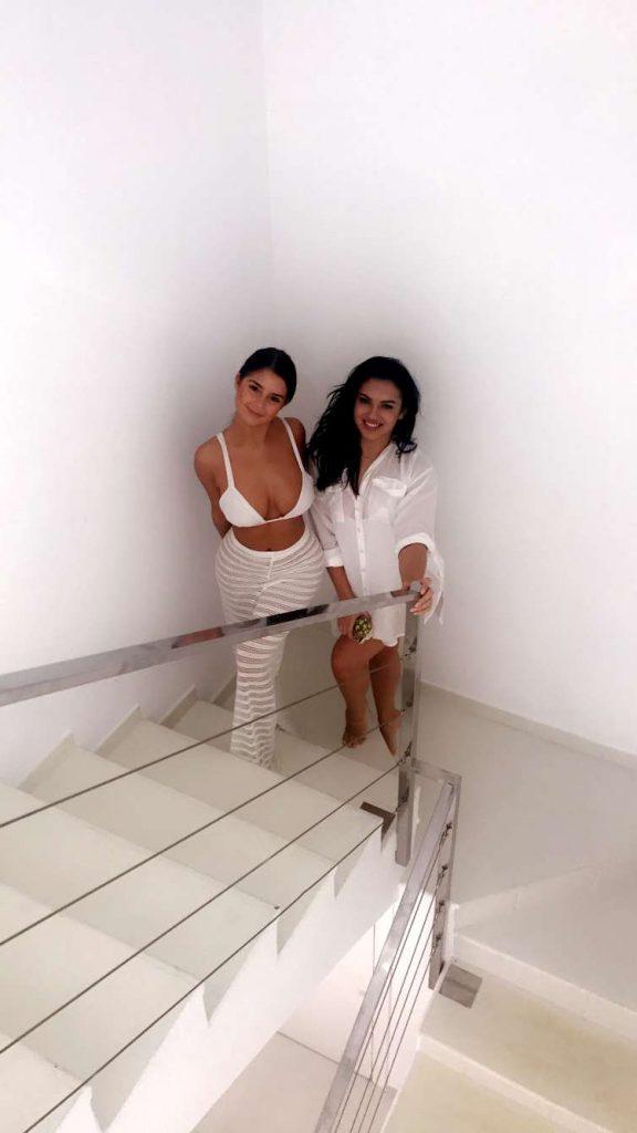 22P Demi Rose: Latex And Lust