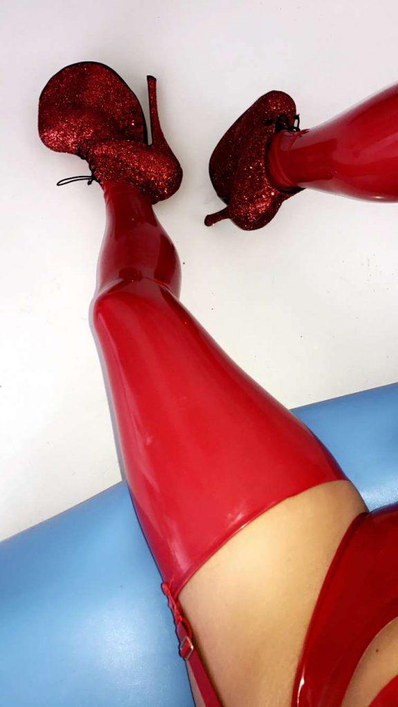 22P Demi Rose: Latex And Lust