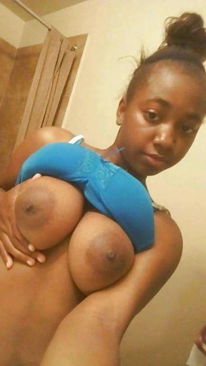 25P Ebony booty and boobs teen edition