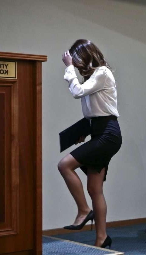 25P E. Achtsioglou Greek politician