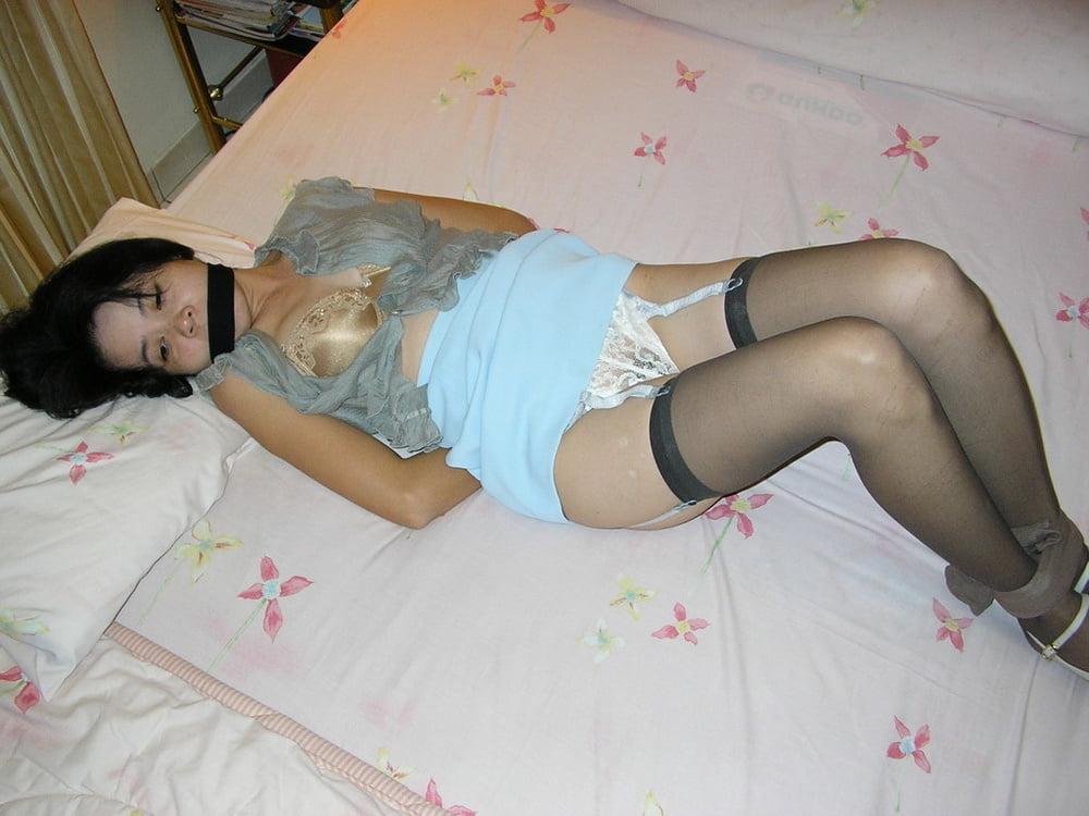 25P Ingga Asian Amateur Bondage 15