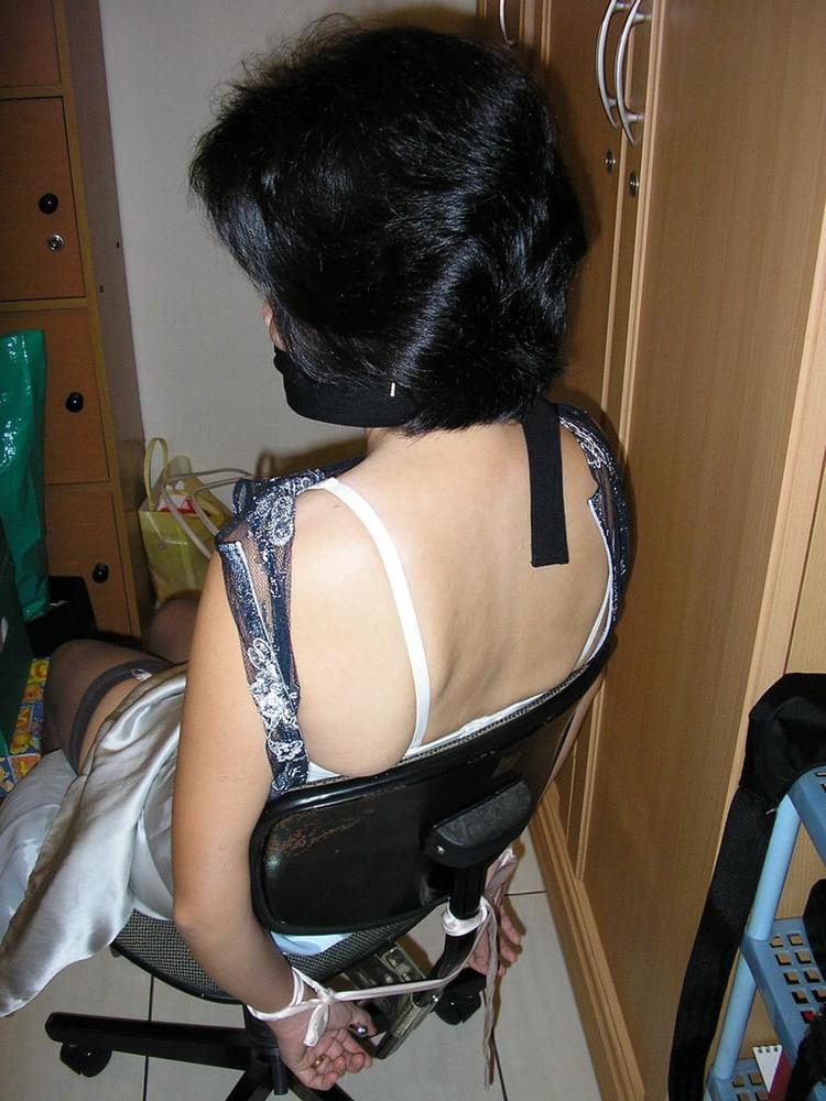 24P Ingga Asian Amateur Bondage 16
