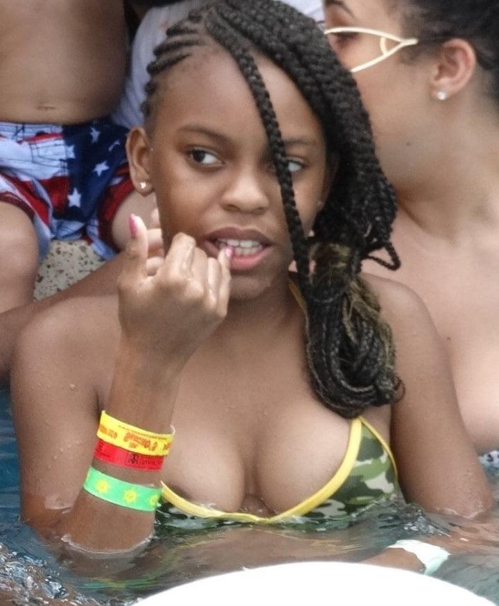 11P Dirty black teen slut