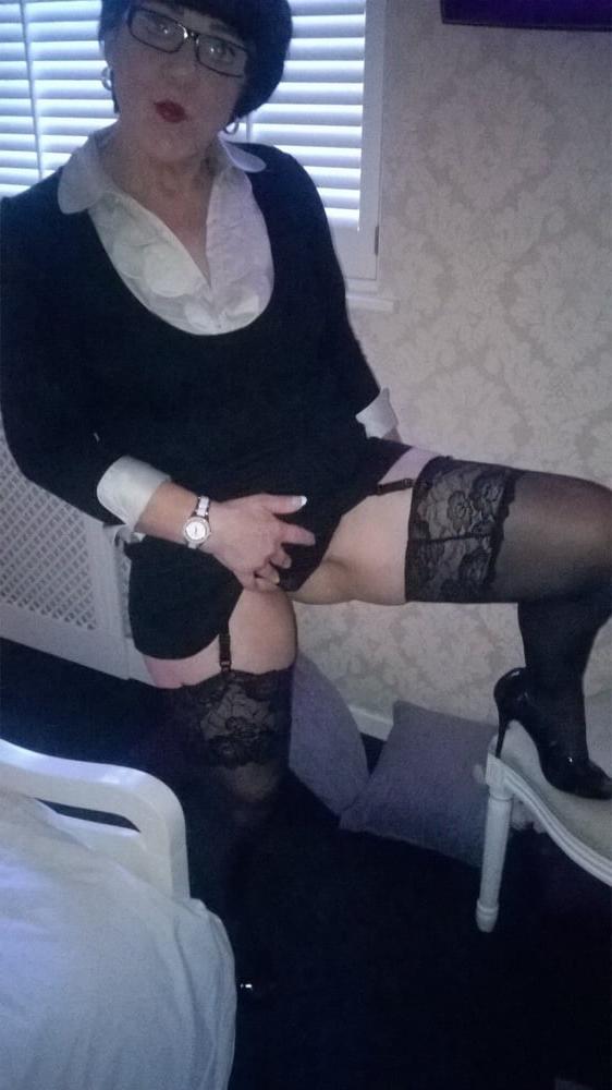 16P Sexy Granny 60