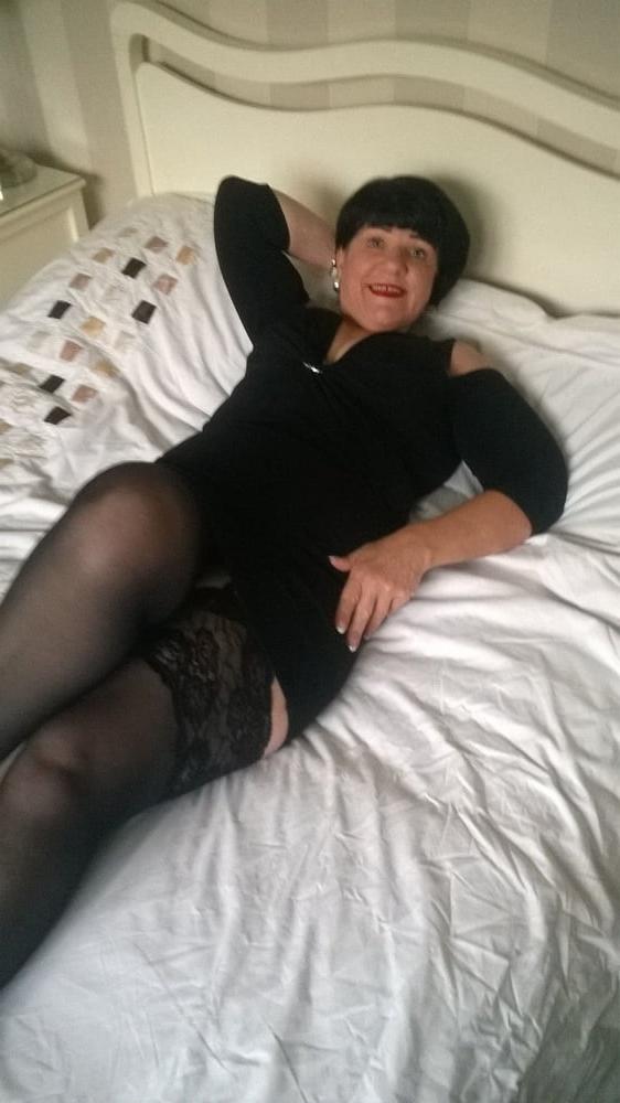16P Sexy Granny 60