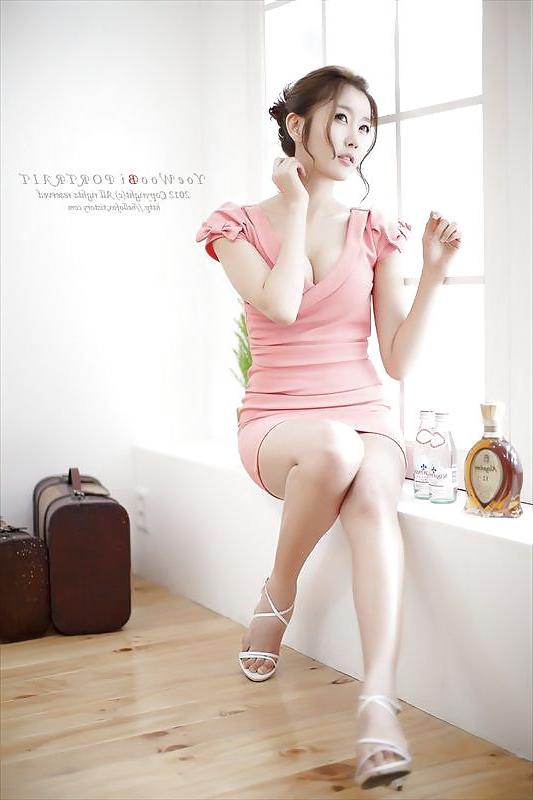 25P Heiße asiatische Models (NICHT NACKT) - 1