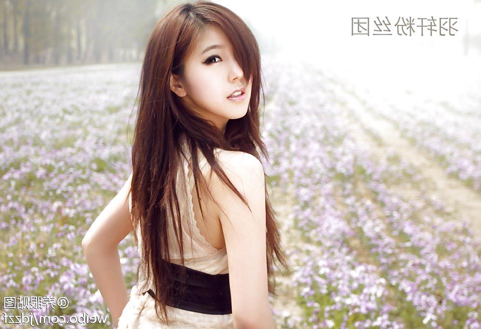 25P Heiße asiatische Models (NICHT NACKT) - 1