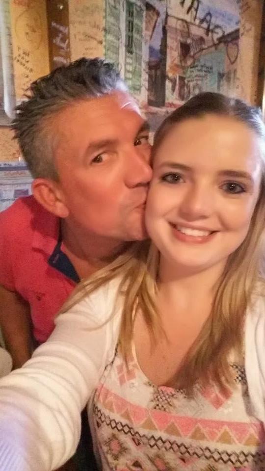 25P Dutch mom &amp; daughter 02