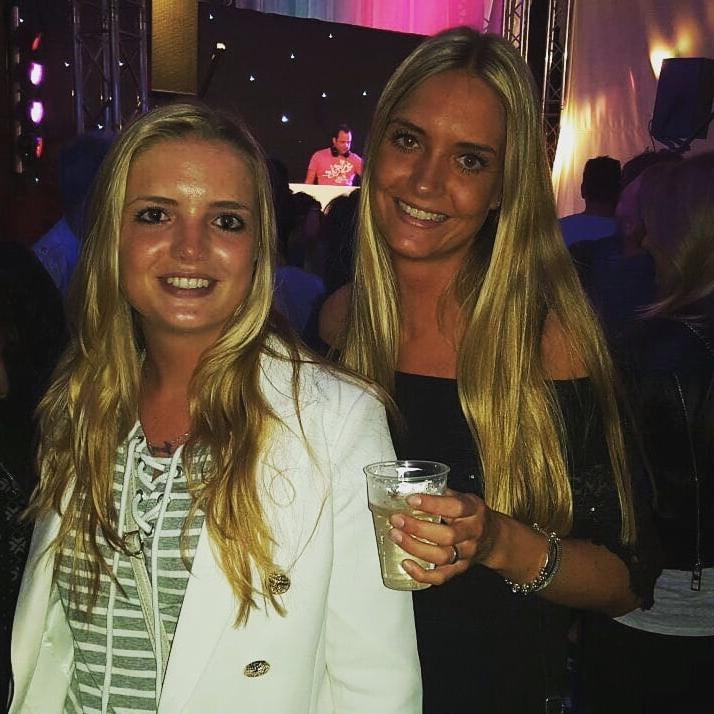 25P Dutch mom &amp; daughter 02