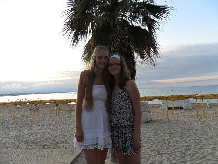 25P Dutch mom &amp; daughter 02