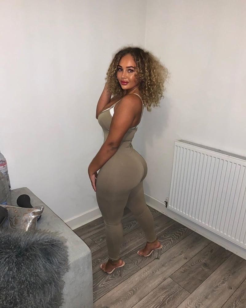 25P Thick big butt lightskin slag Aliyah