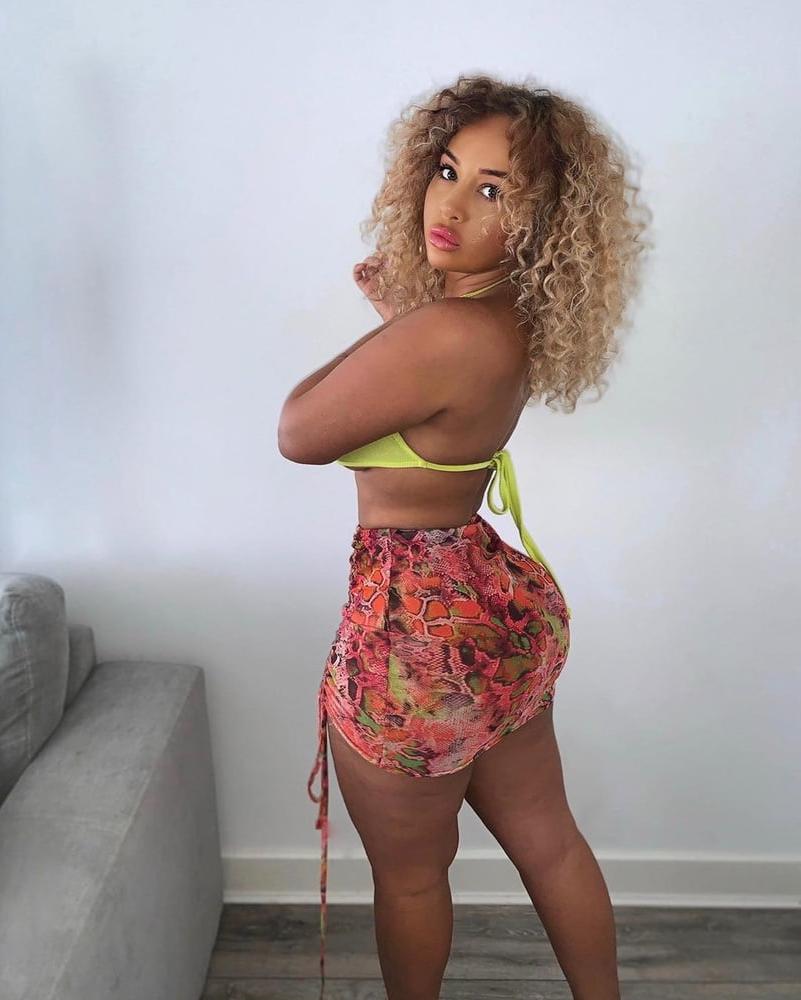 25P Thick big butt lightskin slag Aliyah