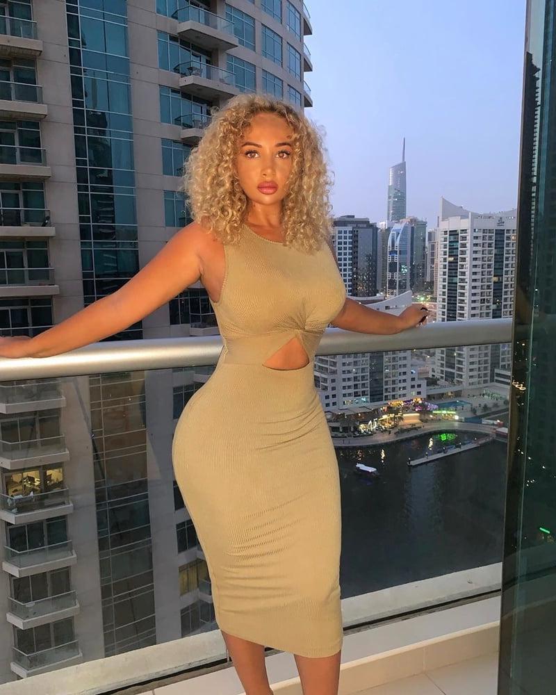 25P Thick big butt lightskin slag Aliyah