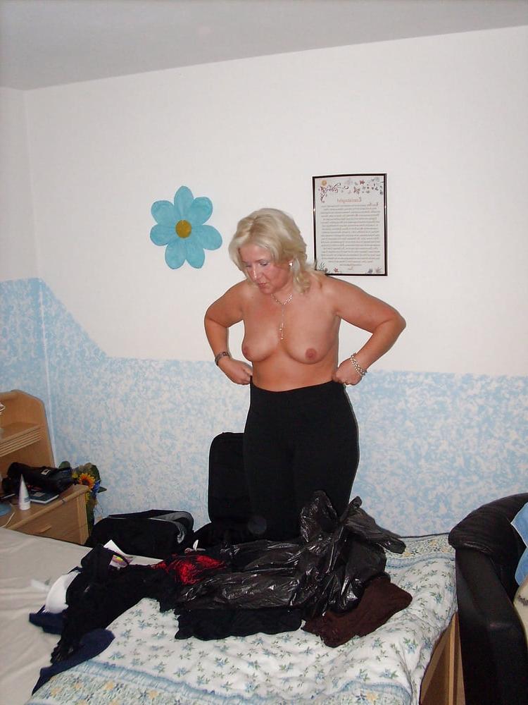 25P Granny Sabina