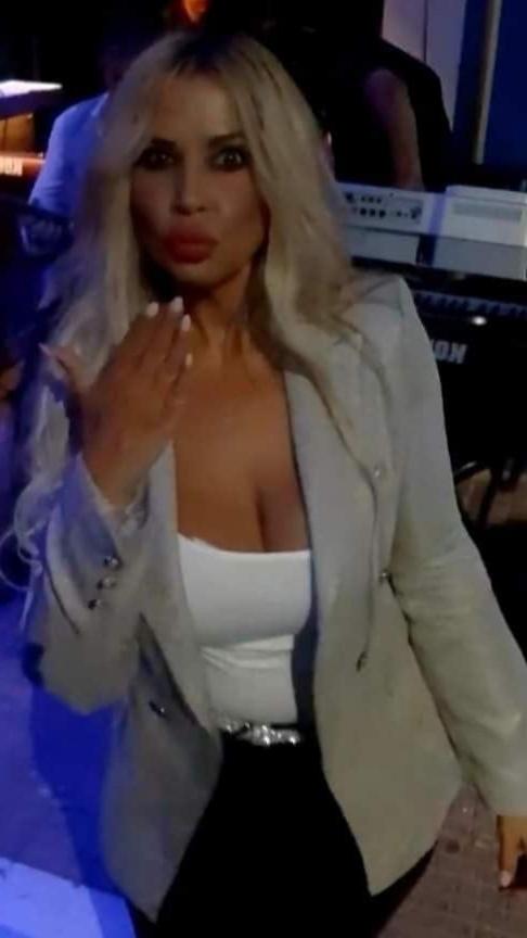 25P Greek Huge tits Vol 4