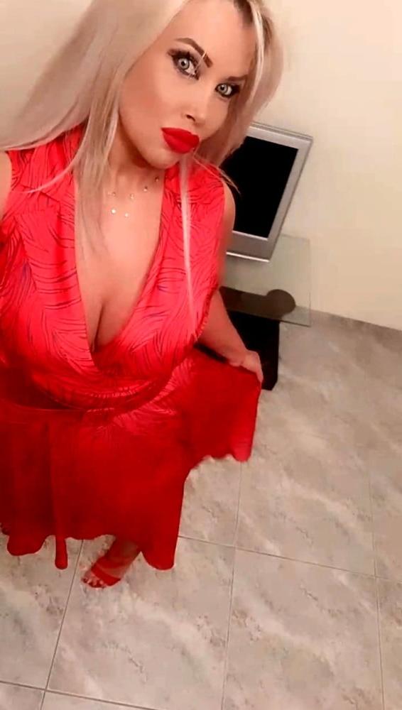 25P Greek Huge tits Vol 4