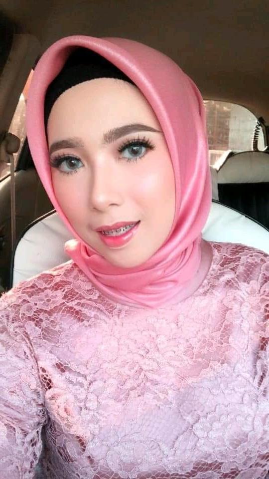 25P Janda melayu tetek besar