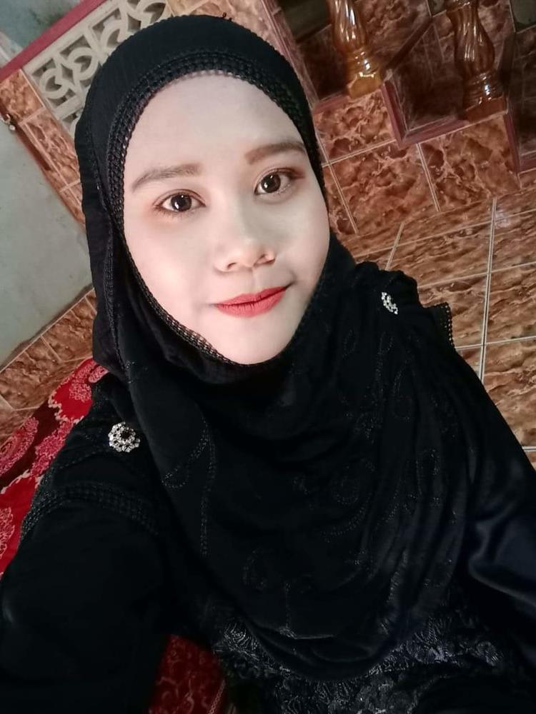 25P Janda melayu tetek besar