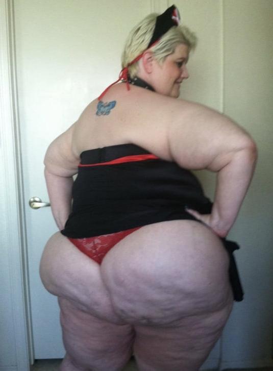 9P 55 year old wide load ssbbw granny