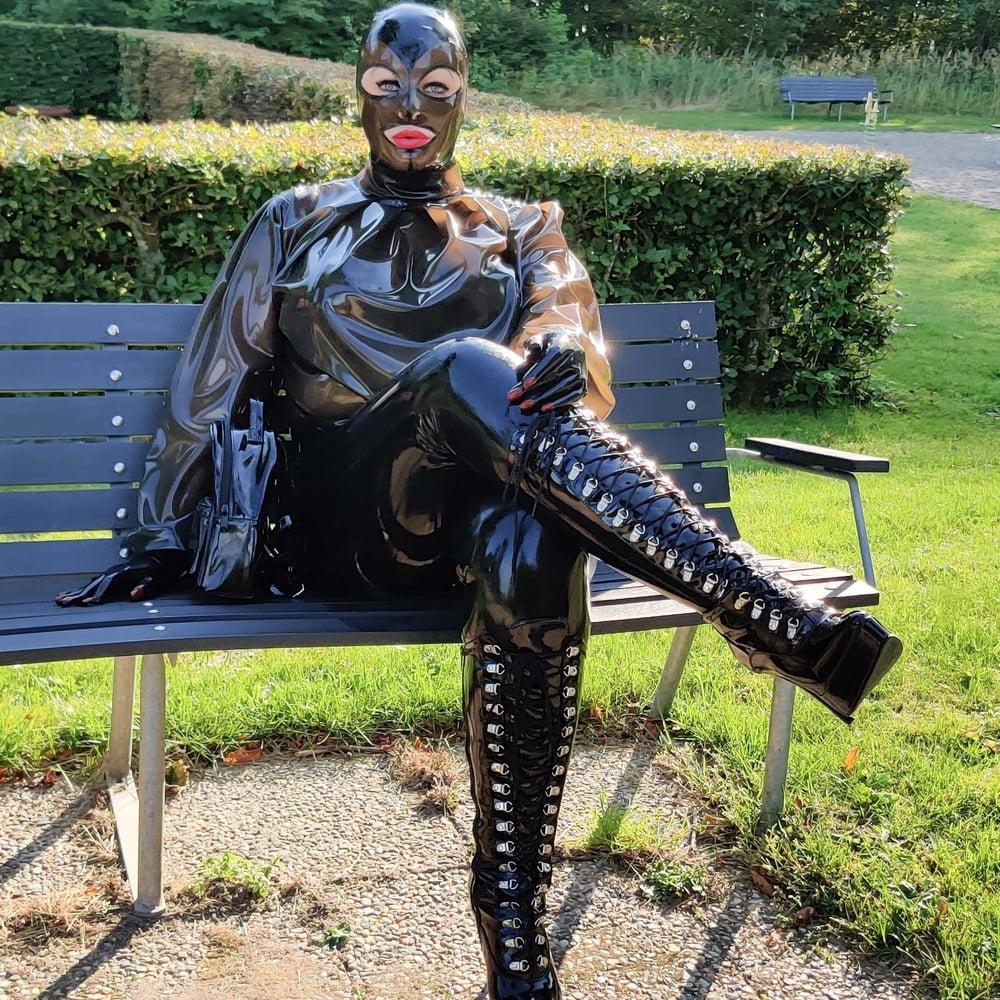 25P Latex Rubber Milf Granny September  issue