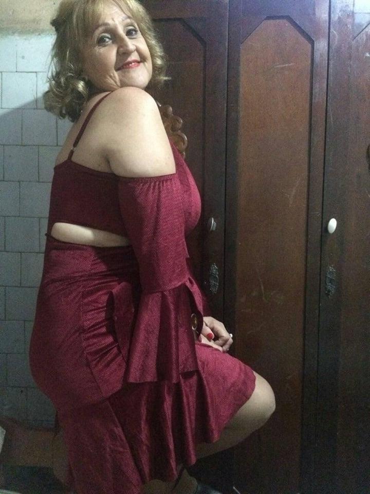 17P Non nude but sexy granny