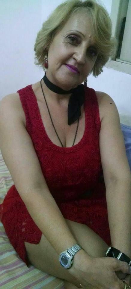 17P Non nude but sexy granny