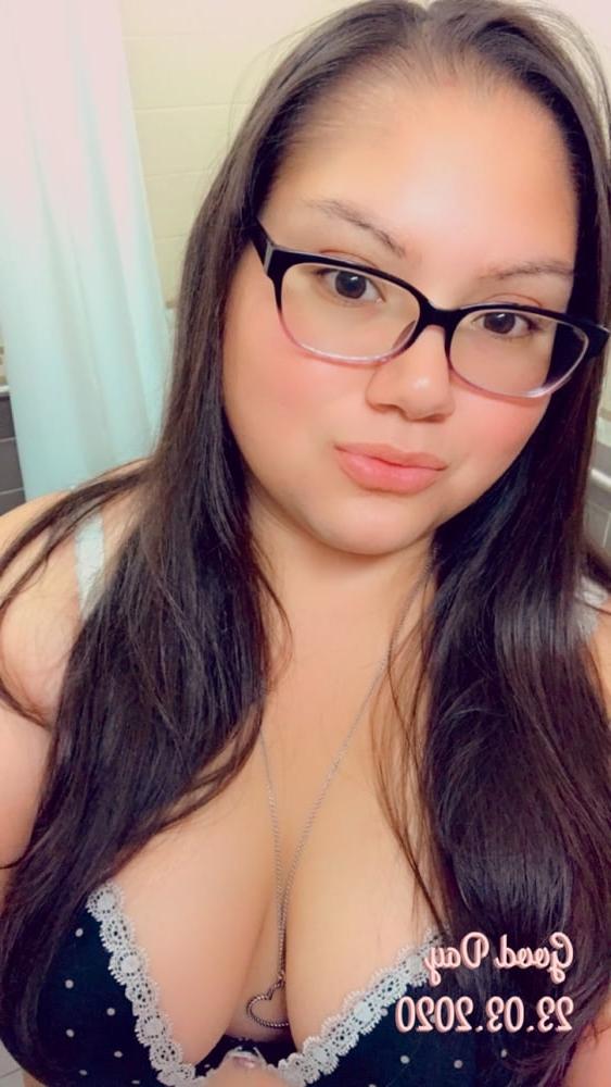 11P Mexican BBW in panties