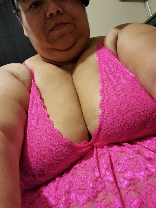 25P BBW Milf In Panties