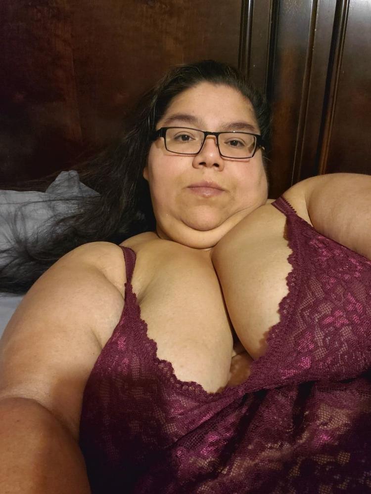 25P BBW Milf In Panties