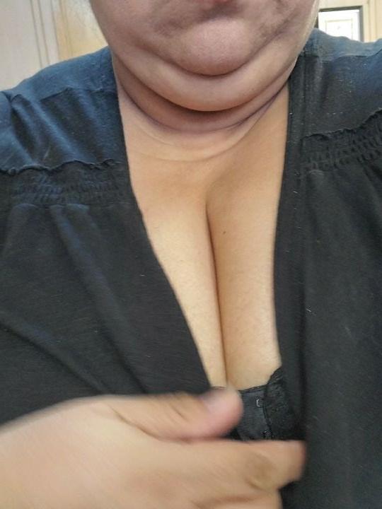 25P BBW Milf In Panties