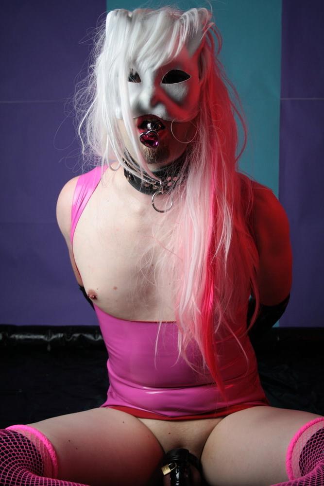 24P Latex Ponytail SissyCat Redlips