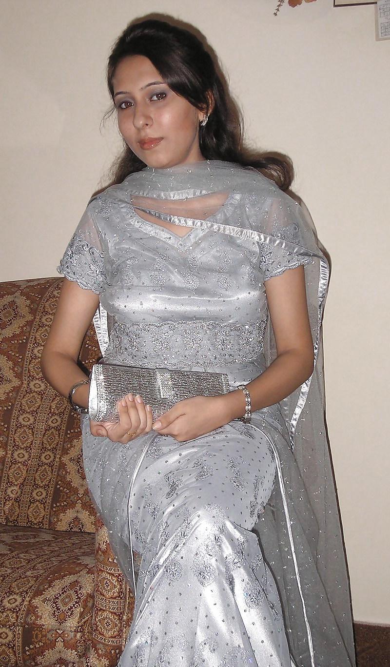 25P Indian amateur strips
