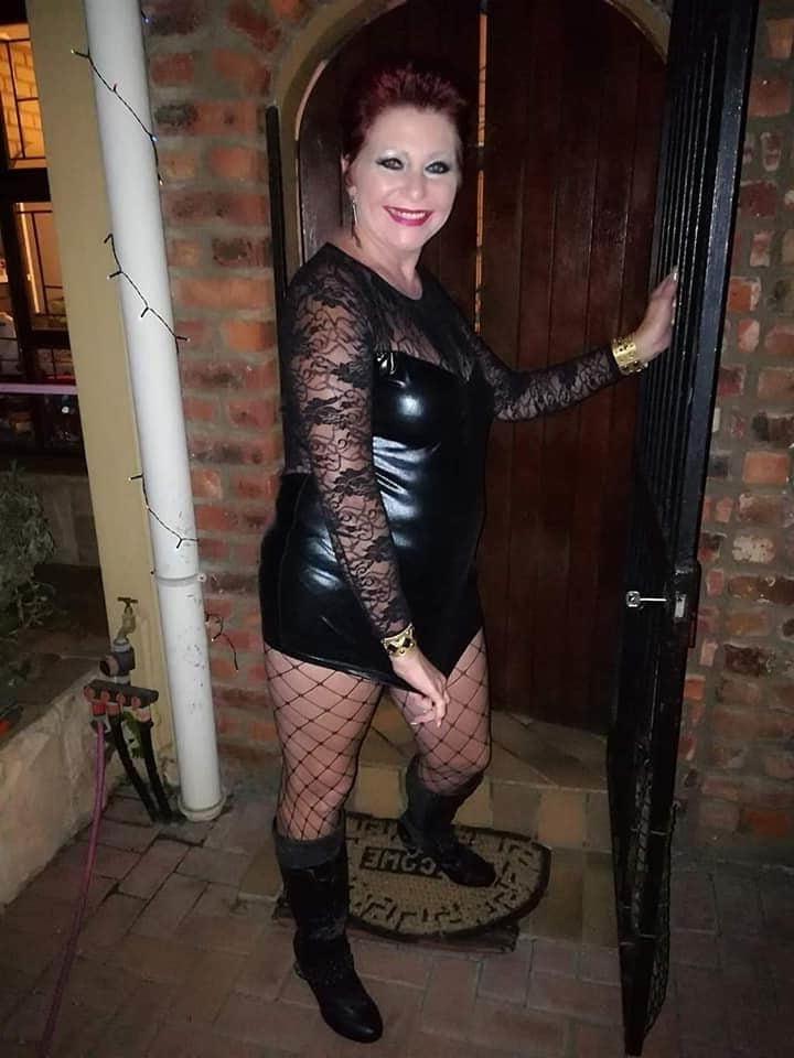 25P DOM granny whore Eliz