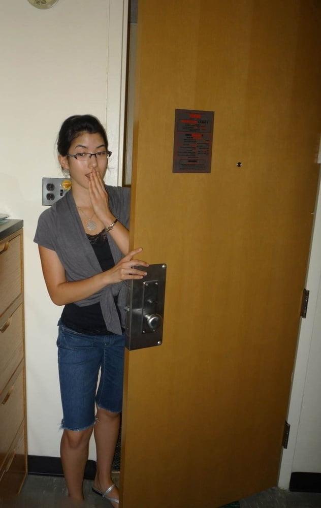 25P Asian Babe Mariela