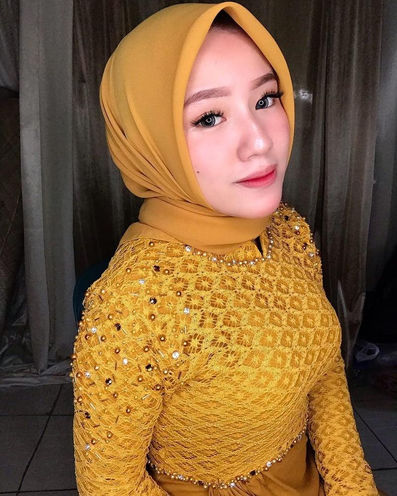 25P Melayu Tudung Cintik
